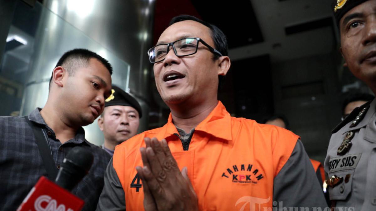 Sempat Goda, Bupati Puji Kecantikan Wartawan di KPK