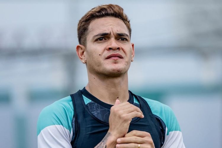 Prediksi Performa Persebaya Lawan Borneo FC: Kekurangan Dinamo di Lini Tengah