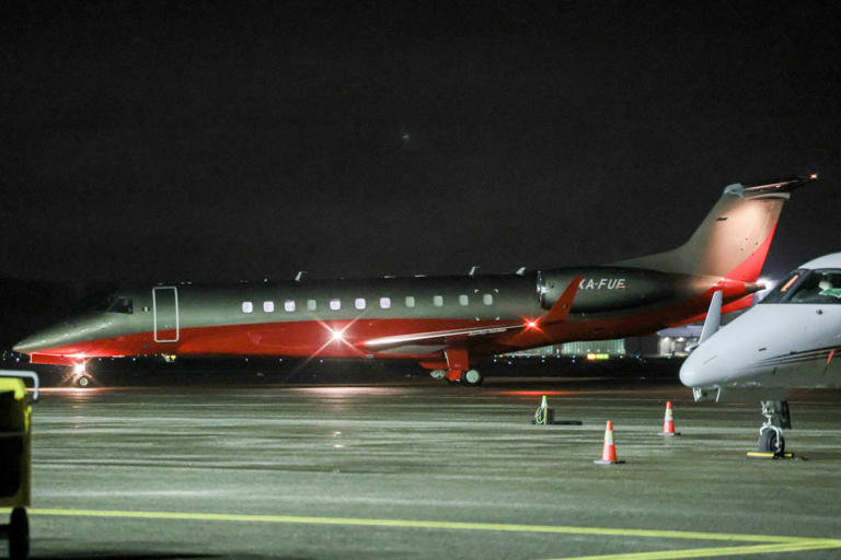 The plane carrying Machado arriving in Norway.