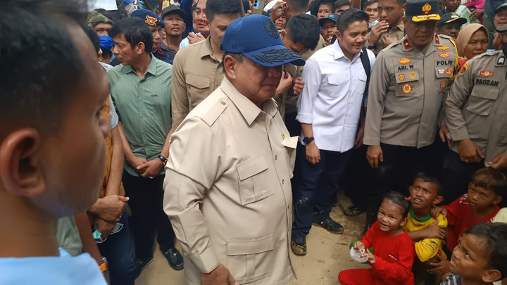 Prabowo: Lindungi Alam, Jangan Tebang Pohon Sembarangan