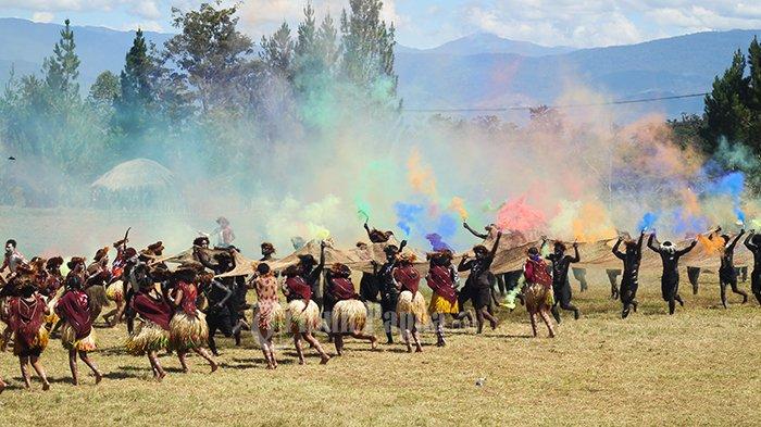 Ketika HP Merusak Masa Kecil Anak Papua: Nelson Wenda Minta Pemerintah Bertindak Cepat