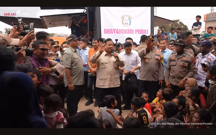 Prabowo Pada Anak Aceh Tamiang: Tetap Tabah, Bangkit Kembali, Segera Sekolah