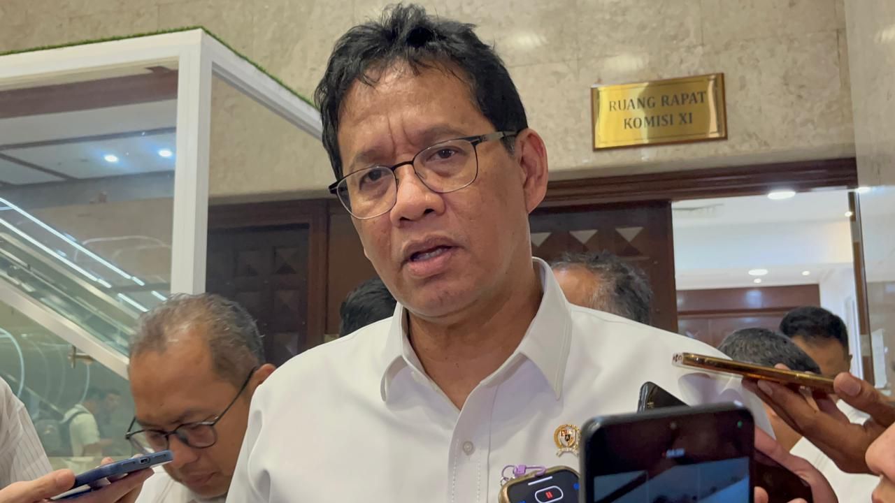 Menteri Keuangan Purbaya Tunjukkan Kepiawaian Pegawai Bea Cukai Seperti Anjing Pelacak