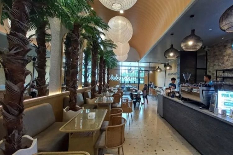 Kafe estetik di Kayutangan, tempat nongkrong santai favorit anak muda Malang!