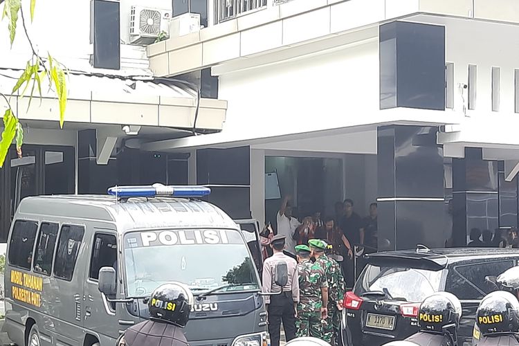 Dua Tokoh AMPB Diserahkan ke Kejari Pati, Ditahan Selama 20 Hari ke Depan