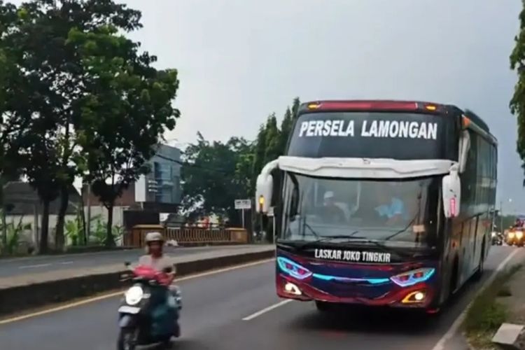 Bus Ikonik Persela Berpindah ke PSIS Semarang, Laskar Joko Tingkir Kini Bergantung pada Bus Lamongan