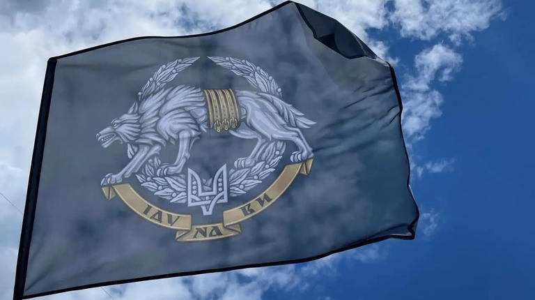 Fuerzas especiales ucranianas y un movimiento de resistencia clandestino atacaron dos buques rusos en el mar Caspio.