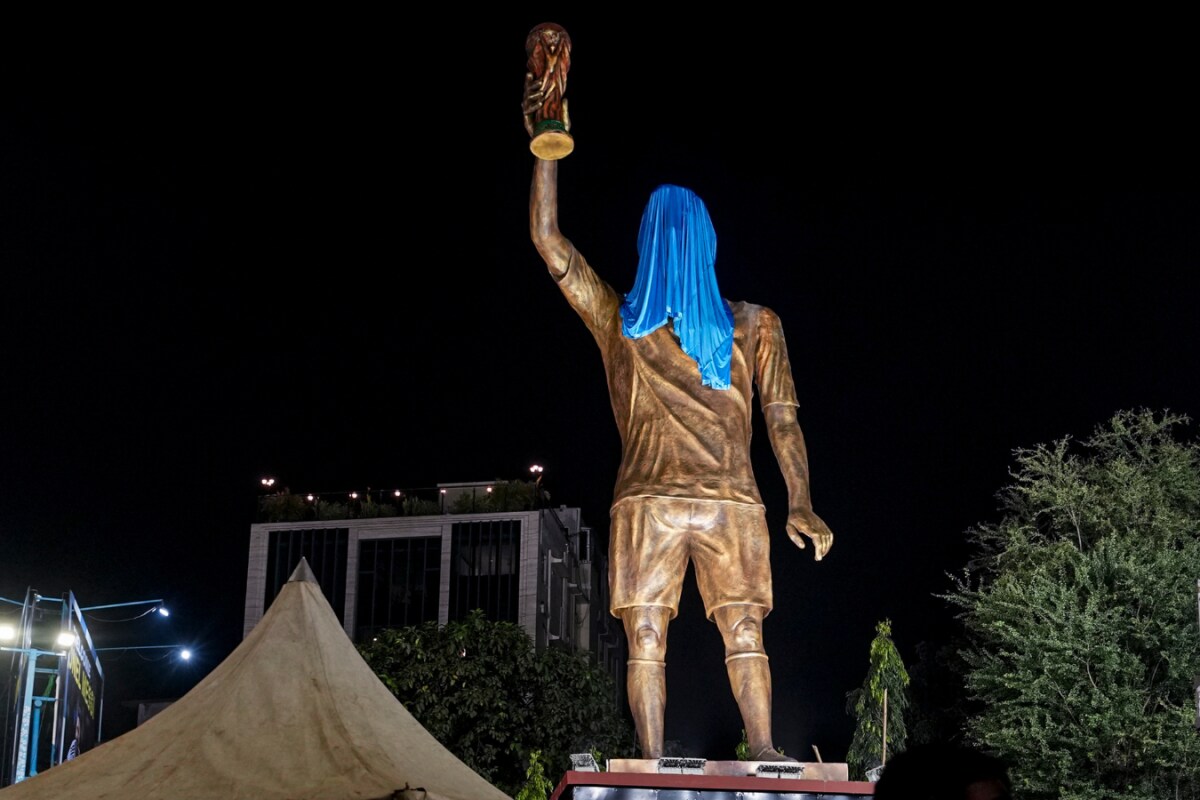 Image for Lionel Messi will not unveil statue of himself personally, report suggests