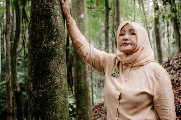 Kisah Rosita Membangun Hutan Organik di Lahan Kritis Megamendung