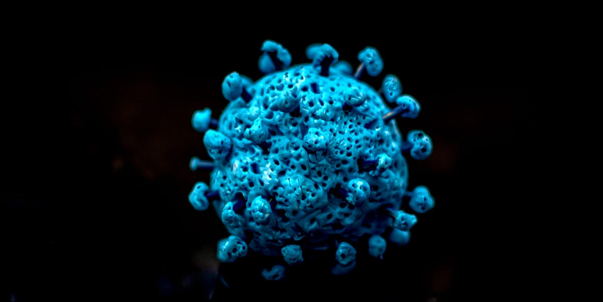 Doctors say COVID symptoms are changing—here’s what to watch for with the new variant