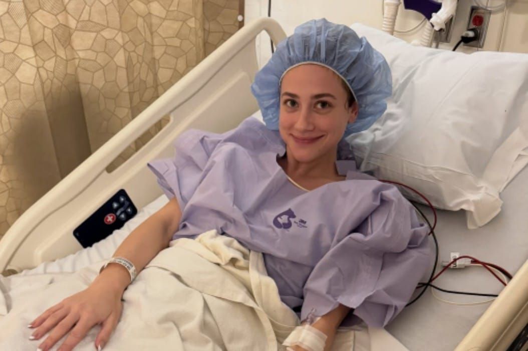 Dokter Abaikan Selama Bertahun-tahun, Lili Reinhart Akhirnya Diidap Endometriosis