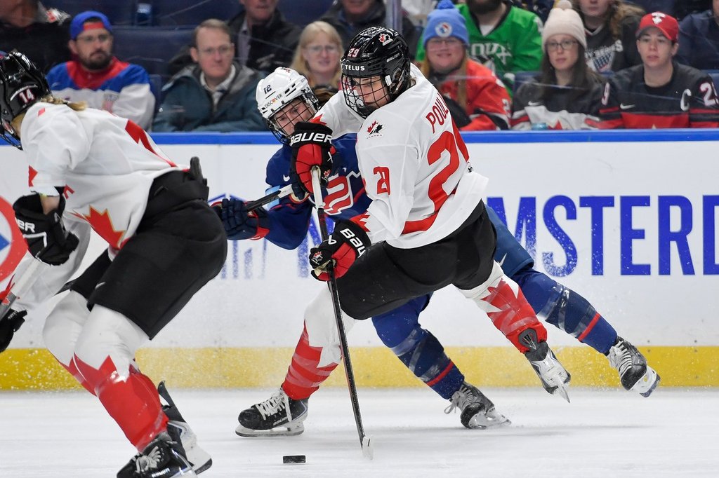 ‘Grown tremendously’: Support for women’s hockey on the rise in Edmonton