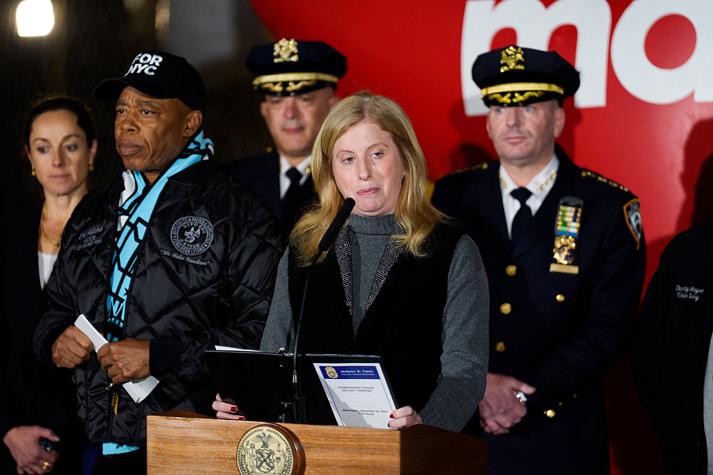 NYPD confirms arrests as tensions rise over ICE operation<br>