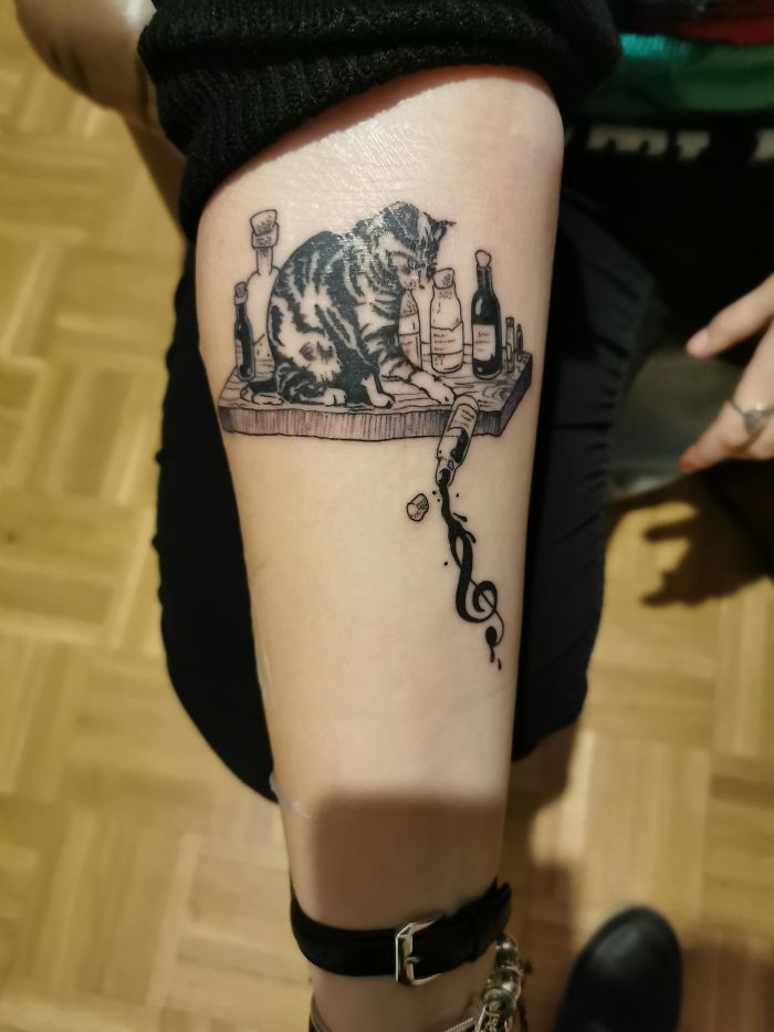 33 People Who Got Absolutely Awesome Cat Tattoos