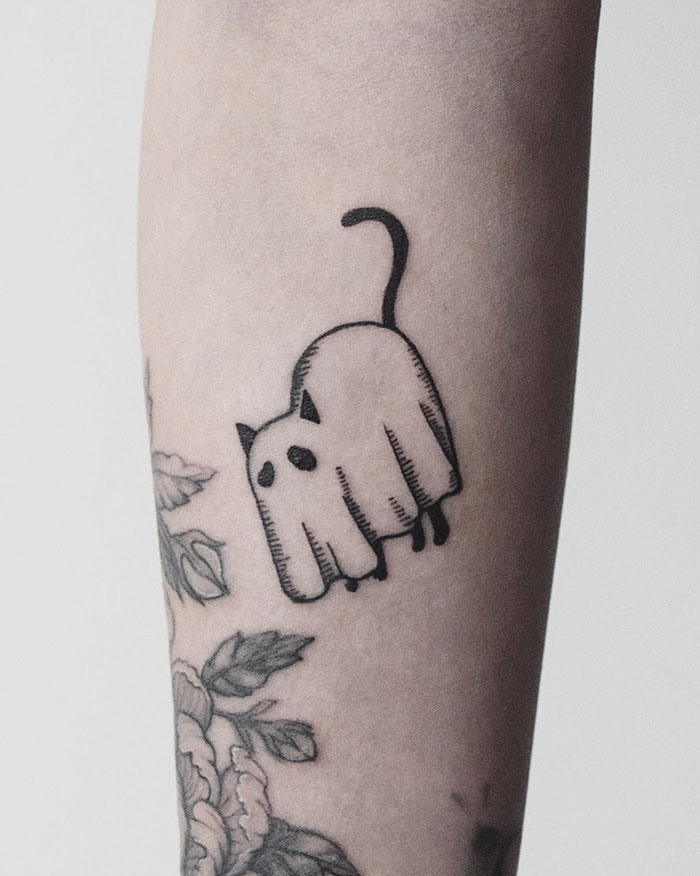 33 People Who Got Absolutely Awesome Cat Tattoos