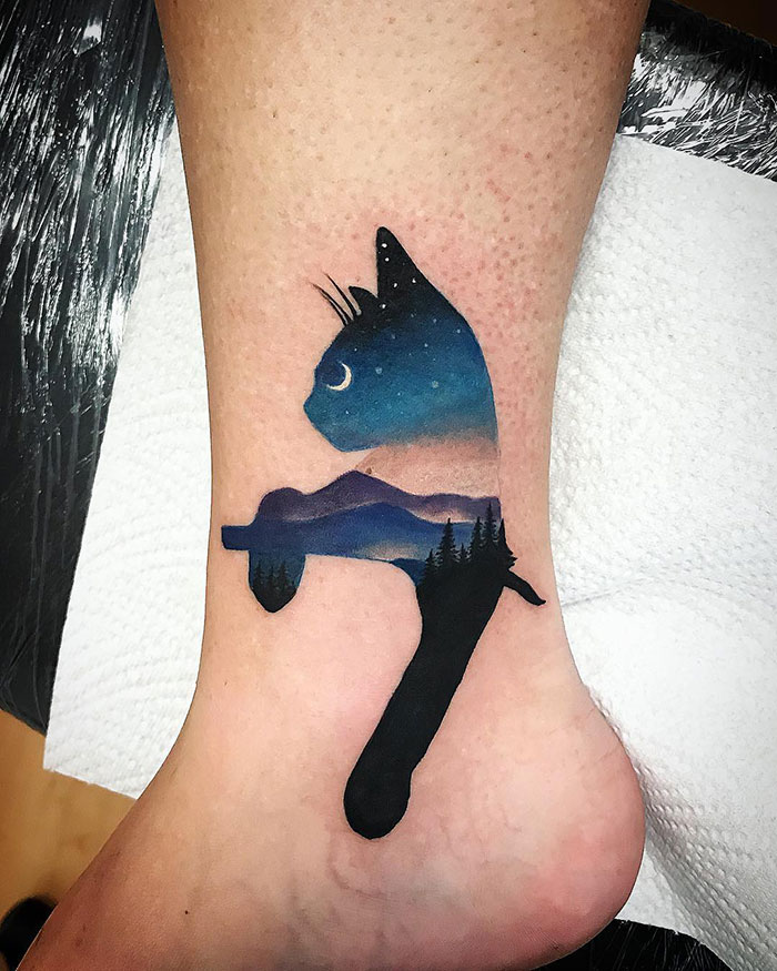 33 People Who Got Absolutely Awesome Cat Tattoos