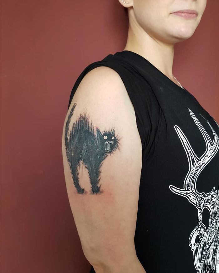 33 People Who Got Absolutely Awesome Cat Tattoos