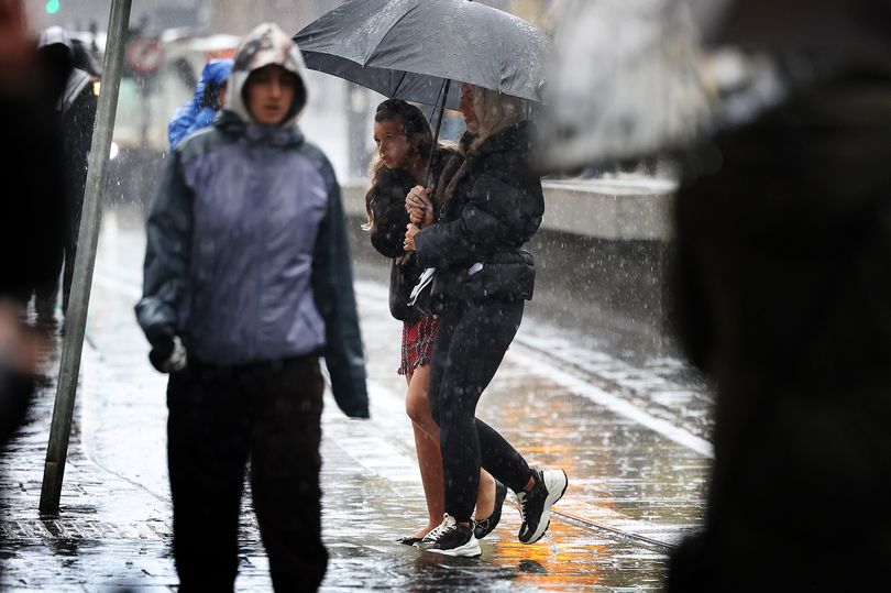Met Office issues 36-hour amber weather warning as heavy rain to batter ...