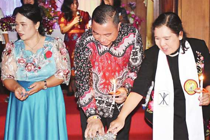 Dodo Menghargai Perempuan Gereja