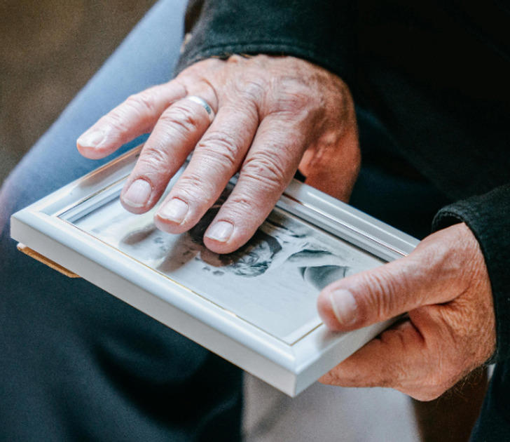 I refuse to let my stepfather replace my late dad at my wedding