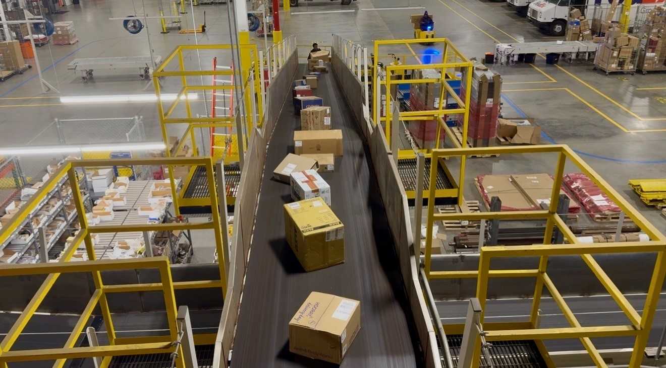 Inside the holiday rush: Pooler FedEx facility in overdrive ahead of ...