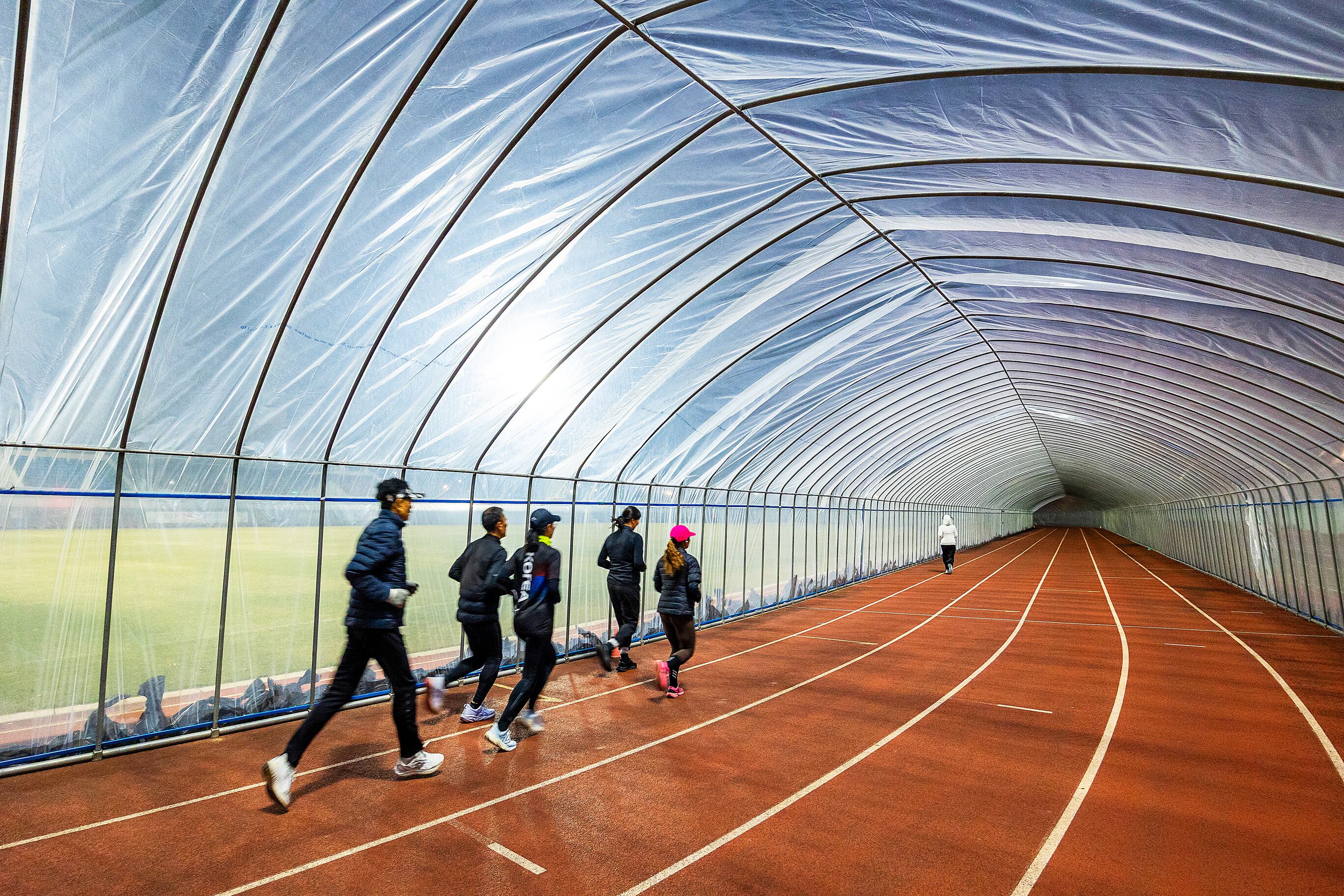 Vinyl house tracks enable winter running nationwide