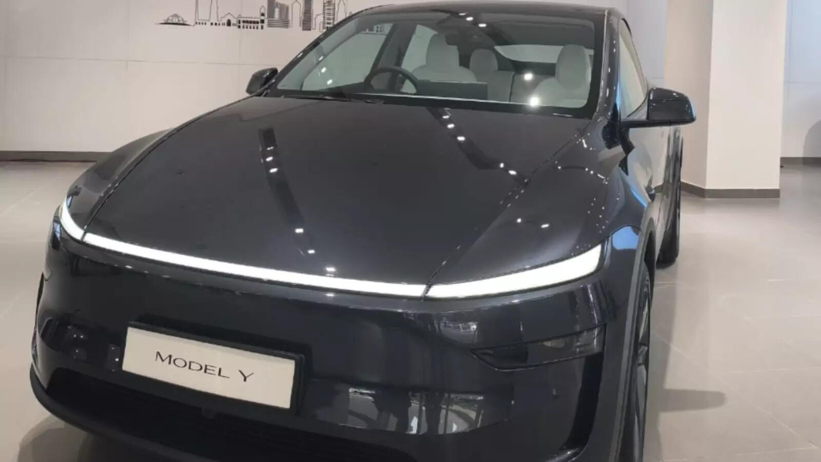 Tesla US sales drop to nearly 4-year low in November despite launch of ...