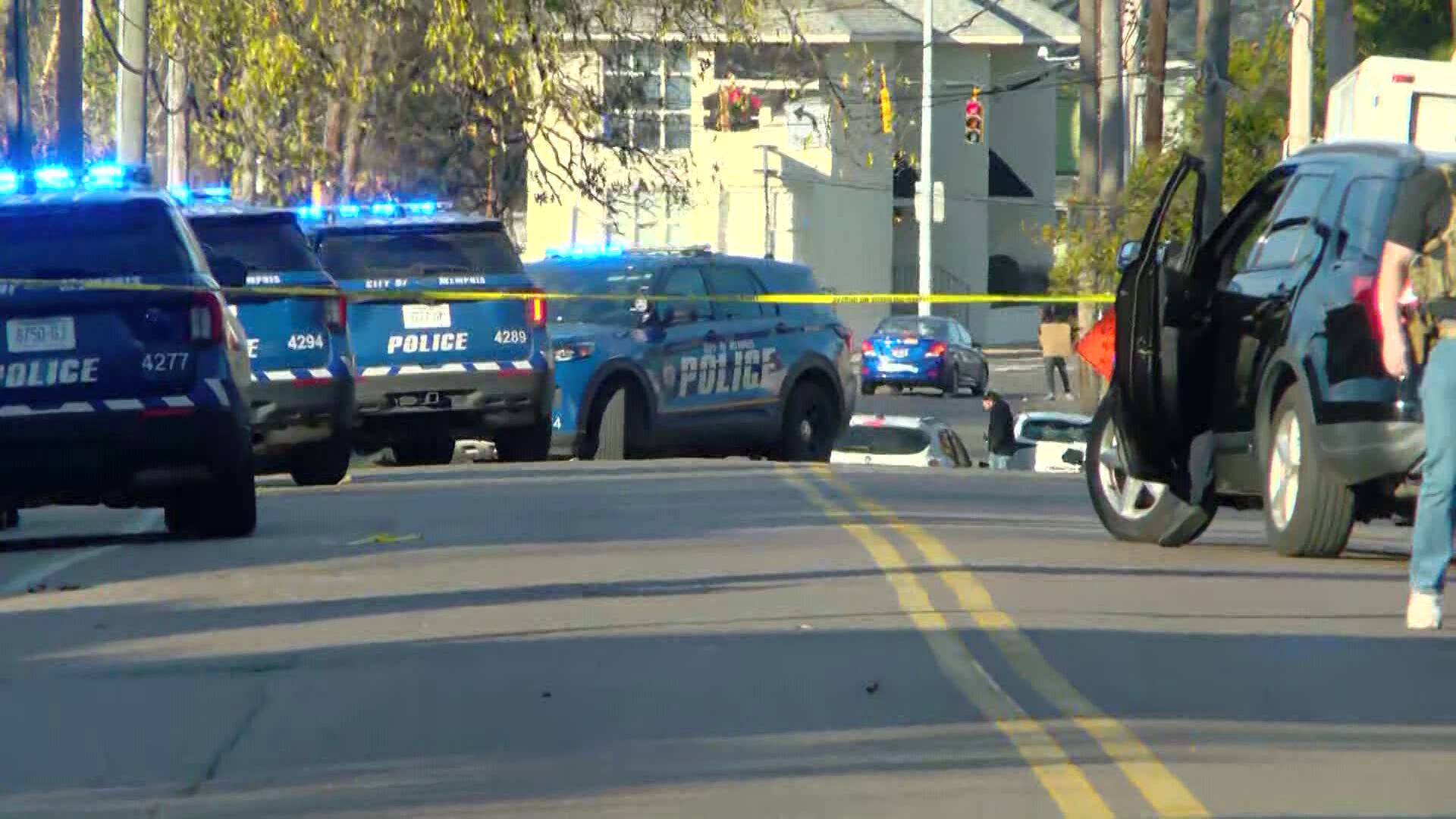 Midtown shooting between 2 men ends in both being hospitalized, police say