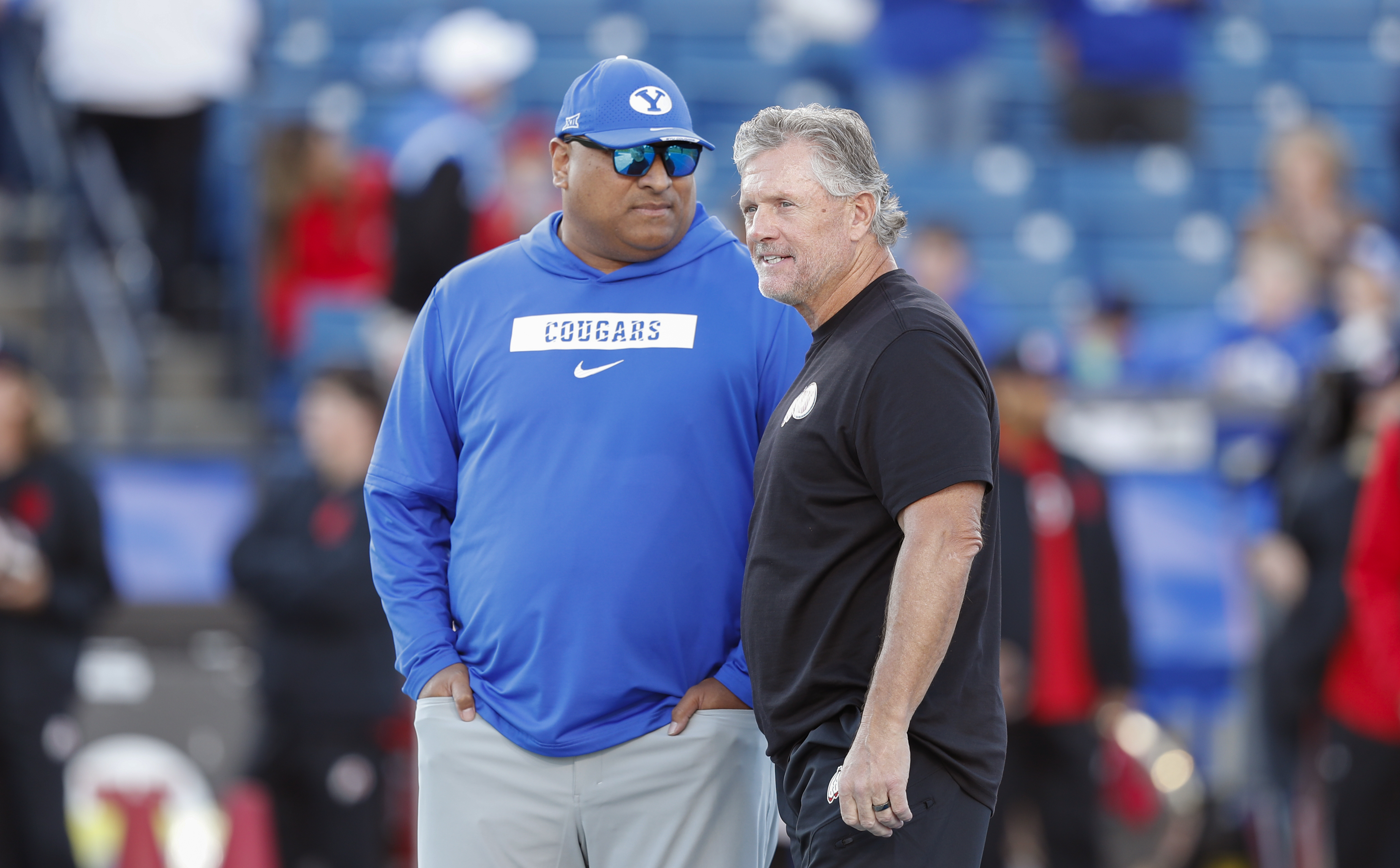 Legendary college football coach to step down after bowl game