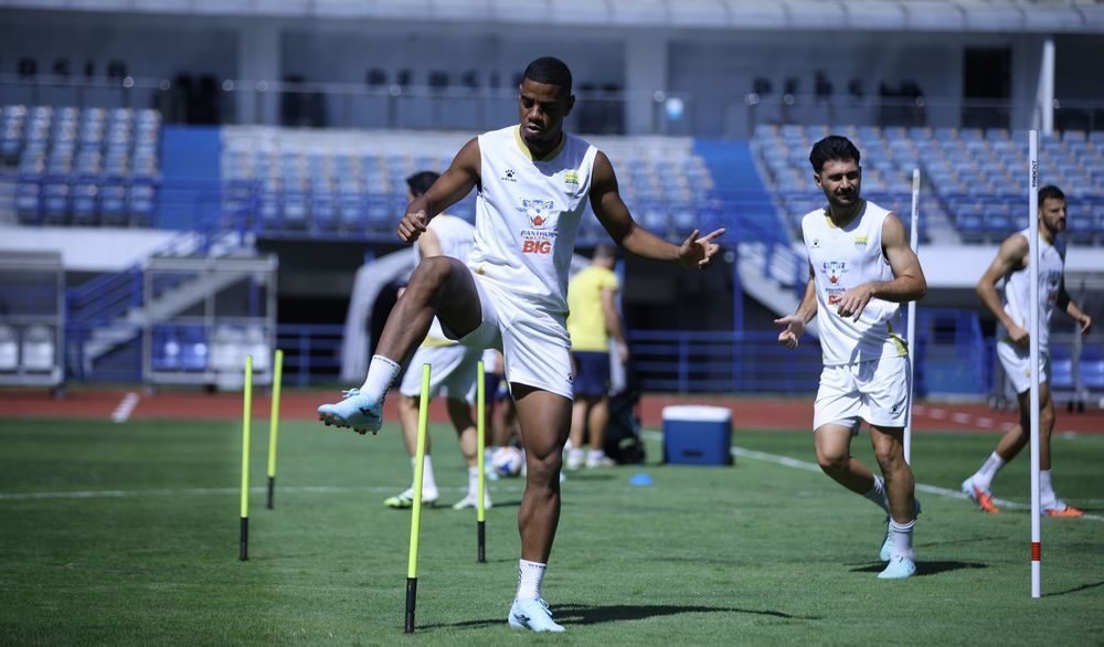 Persib Bandung Siap Tantang Malut United, Fokus Jaga Kemenangan