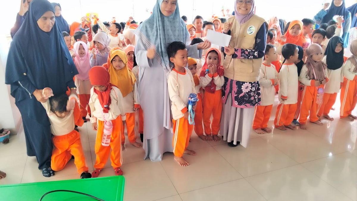 Anak PAUD, TPA, TK, SDIT dan Rumah Tahfidz Salurkan Donasi Bencana Sumatra via LAZISKU
