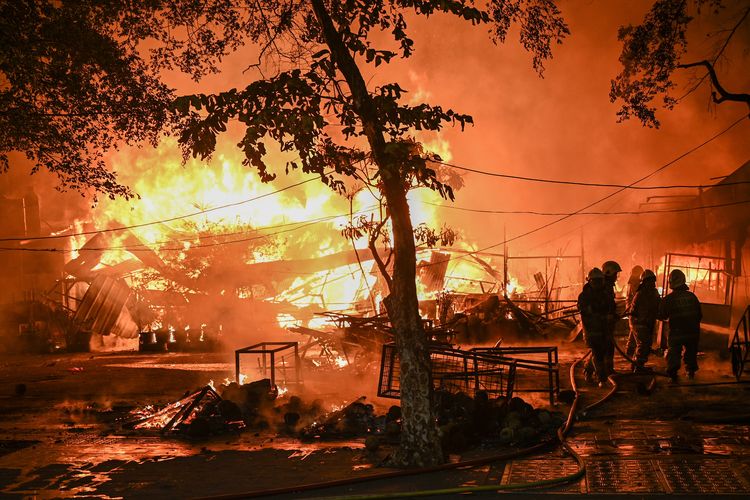 Momen baru kericuhan Kalibata, pelaku pembakaran ditangkap