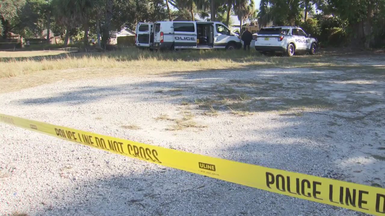 Death investigation underway after man's body found in empty Tampa lot