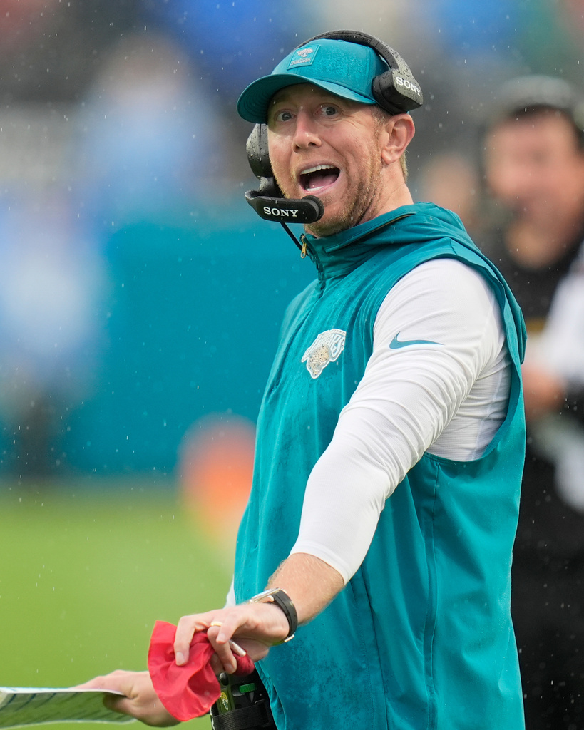 Jaguars can reach double-digit wins for the second time since 2007 when ...