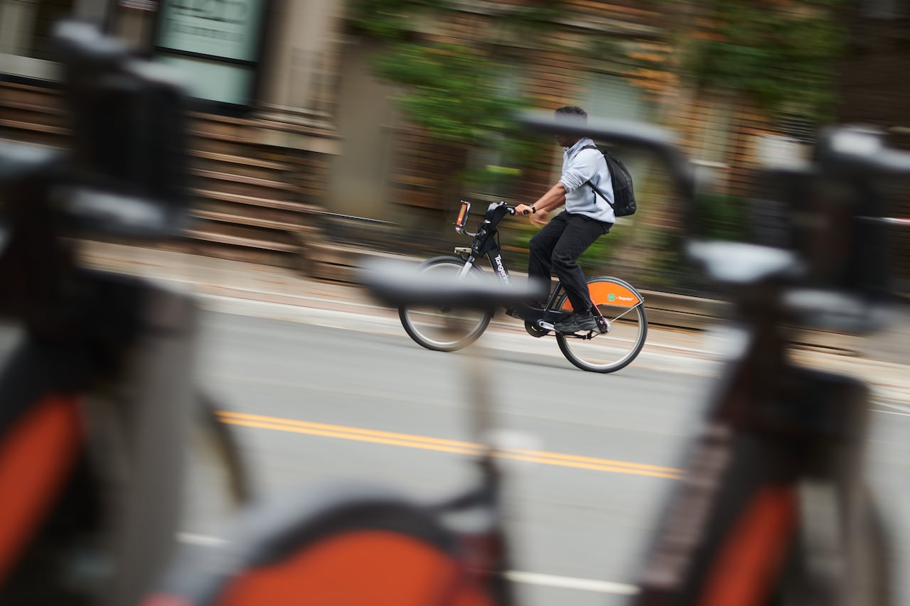 Thousands of new e-bikes, smart docks and digital ads: Bike Share ...
