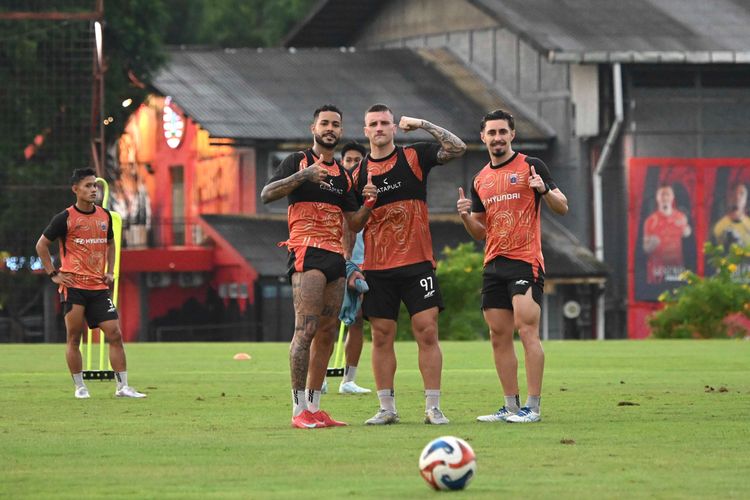Persija Jakarta: Latihan Pertama Usai Libur, Siap Lawan Semen Padang