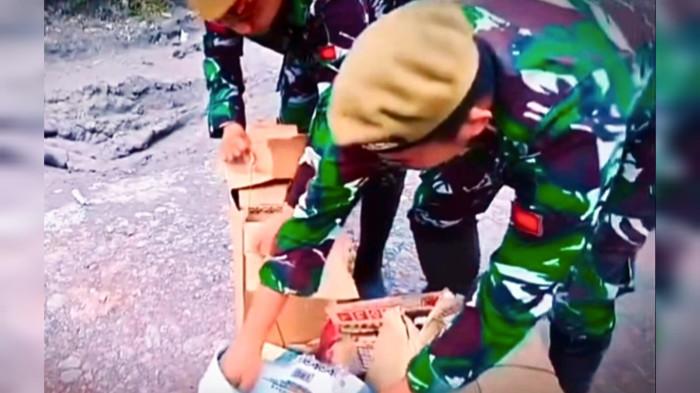 Satgas Pamtas Malinau Gagalkan Penyelundupan Ratusan Miras Malaysia