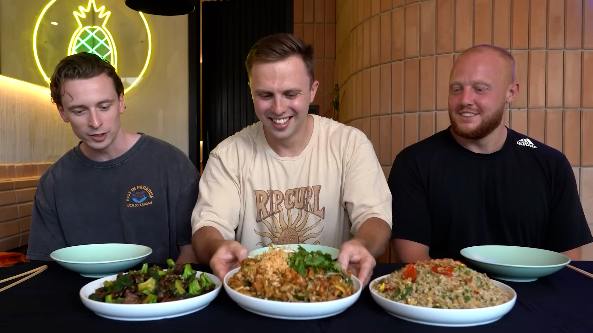 Indonesian vs Thai fried rice mukbang