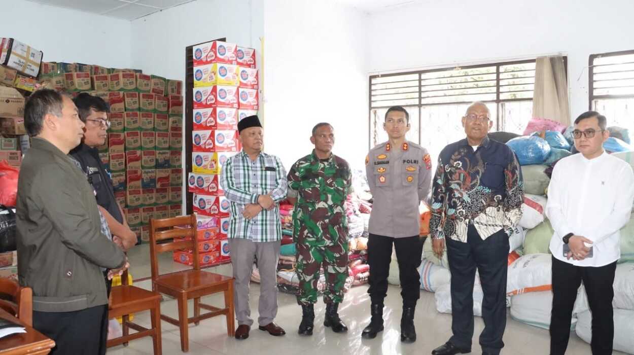 Bupati Dairi Berangkatkan Bantuan ke Tapteng, Sibolga, dan Tapsel