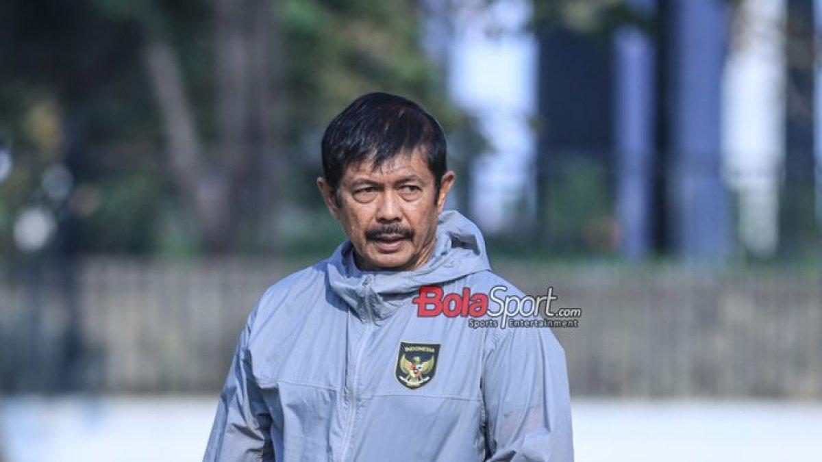 Bung Towel, Pengamat Sepak Bola yang Kritis dan Lulusan Unpad