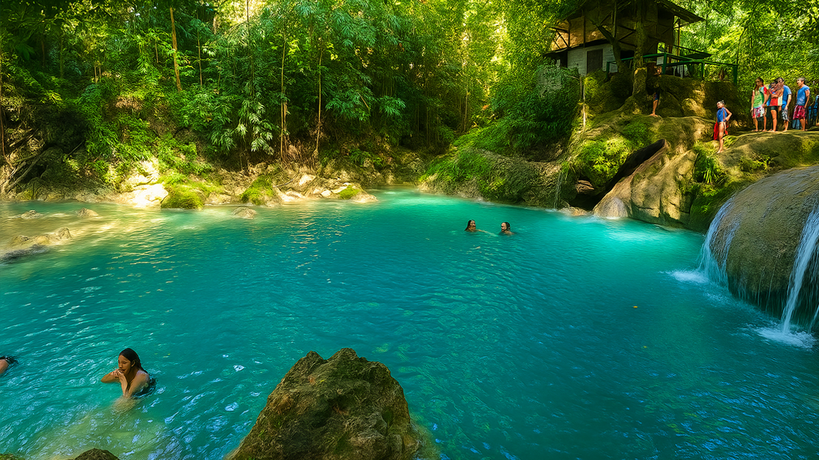 A tropical waterfall hidden in Cebu