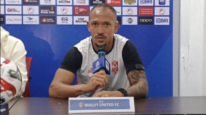 Gustavo Franca: Kami Bertanding untuk Membela Lambang di Dada