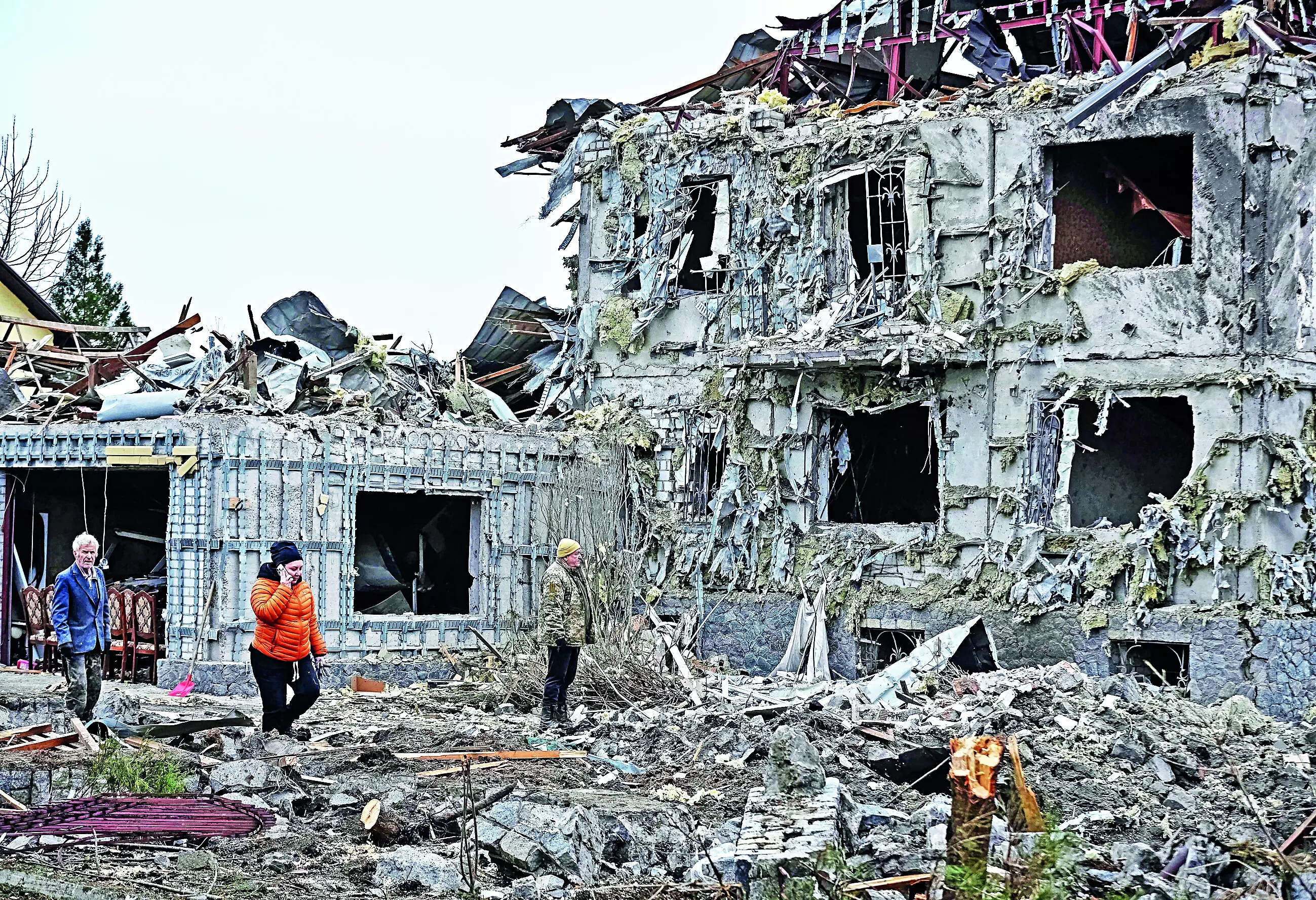 2 killed in Russia while Ukraine's energy infrastructure is targeted as ...