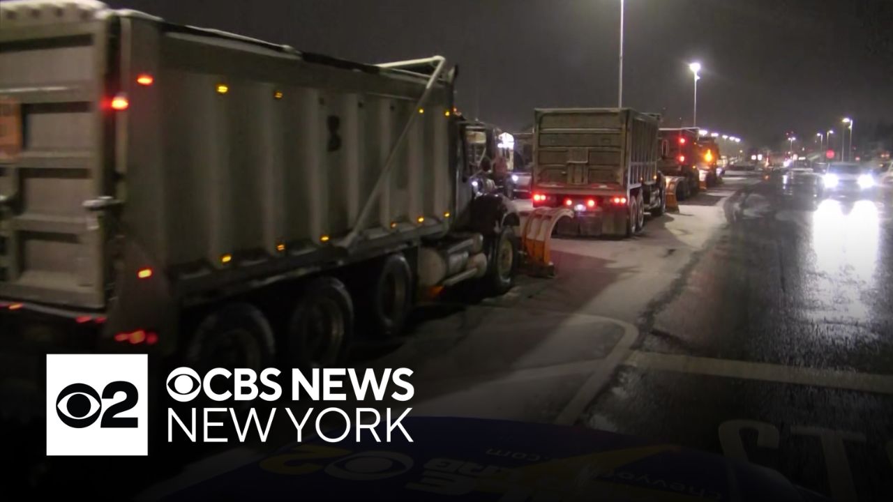 New Yorkers getting ready for snowy, cold weekend