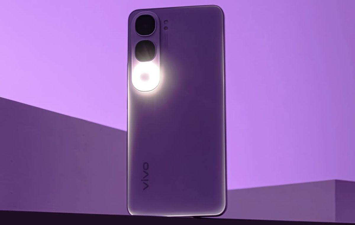 Spesifikasi Vivo V40 Lite 5G dan Harga Terbaru Desember 2025 dengan Diskon Akhir Tahun!