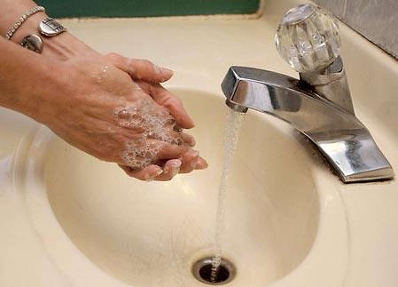 'Winter vomiting disease' cases are rising in Texas. What you need to ...