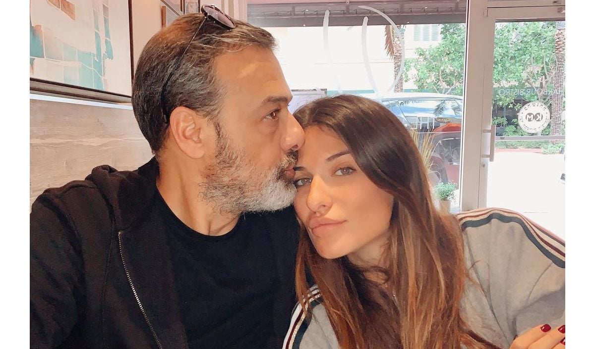 "Một phần con người tôi đã chết hôm nay": Lời nhắn nhủ đầy xúc động của Allison Kadoche gửi đến cha cô, Gérard, bạn đời của Véronika Loubry.