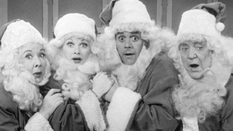15 best Christmas-themed sitcom episodes of all time