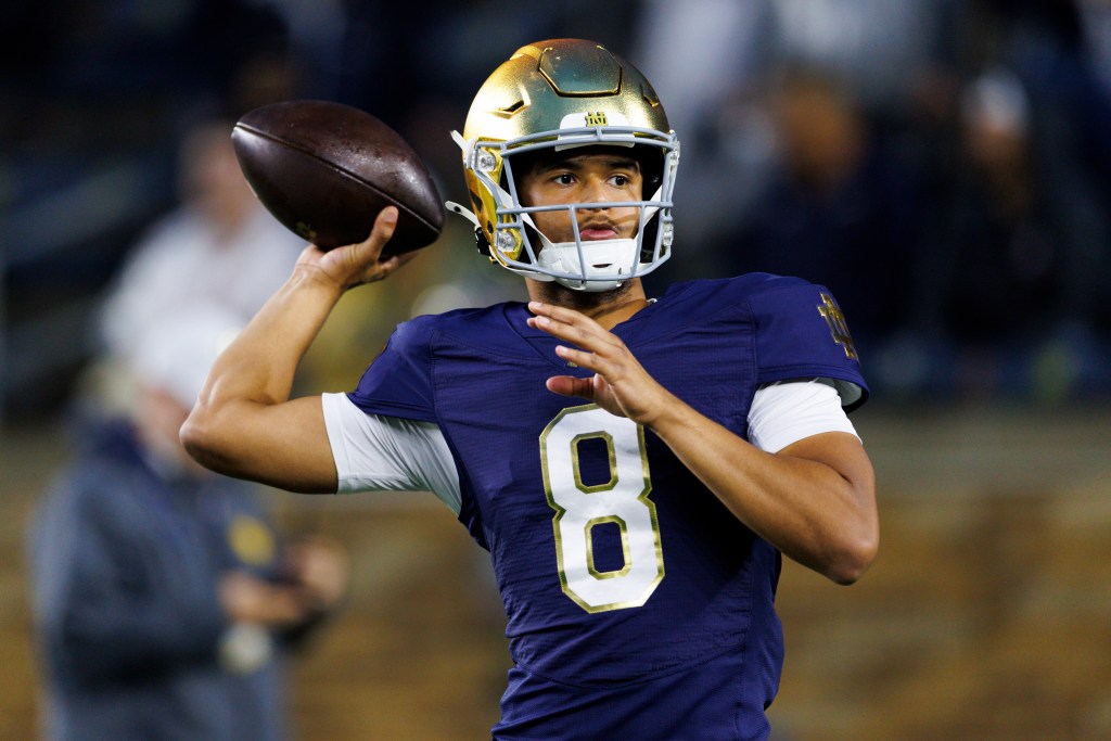 Notre Dame transfer QB linked to two intriguing destinations<br><br>
