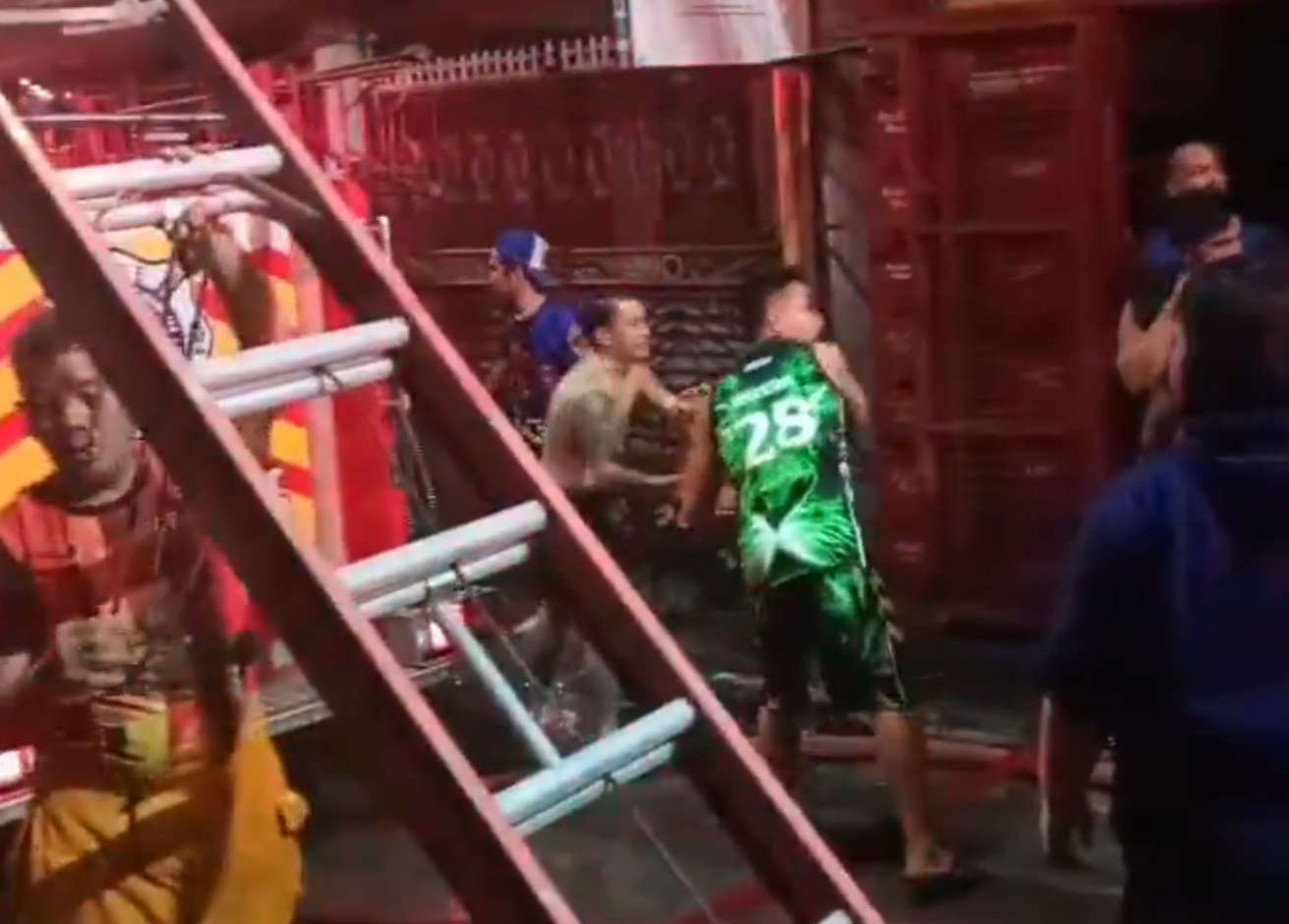 Fire hits residential area in Caloocan City